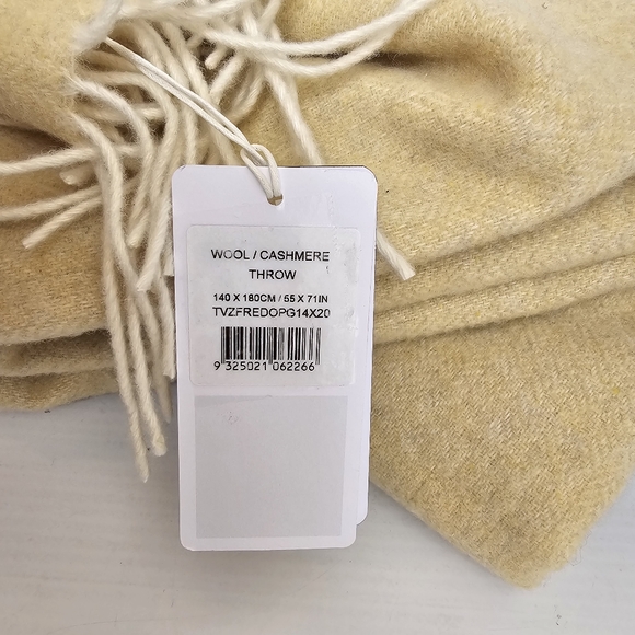 Fibre By Auskin Wool Cashmere 55x71 Throw Blanket - Picture 9 of 11